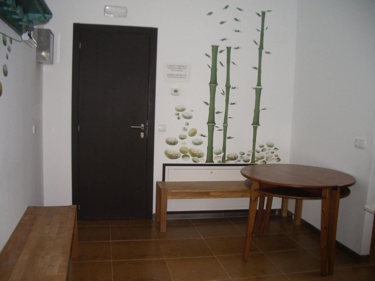 Hostel El Castillo Aninon Екстериор снимка