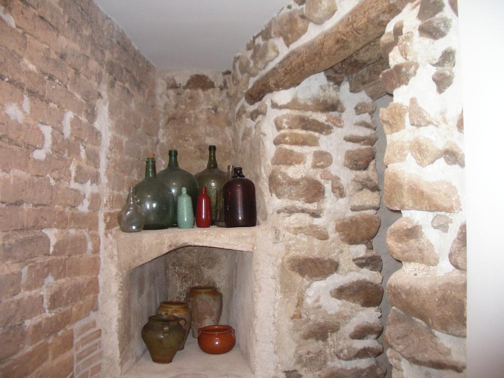 Hostel El Castillo Aninon Екстериор снимка