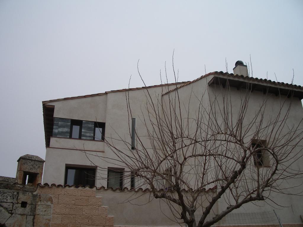 Hostel El Castillo Aninon Екстериор снимка