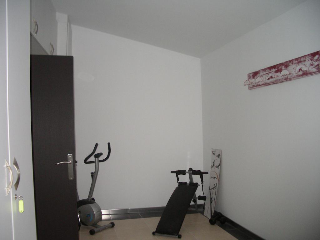 Hostel El Castillo Aninon Екстериор снимка
