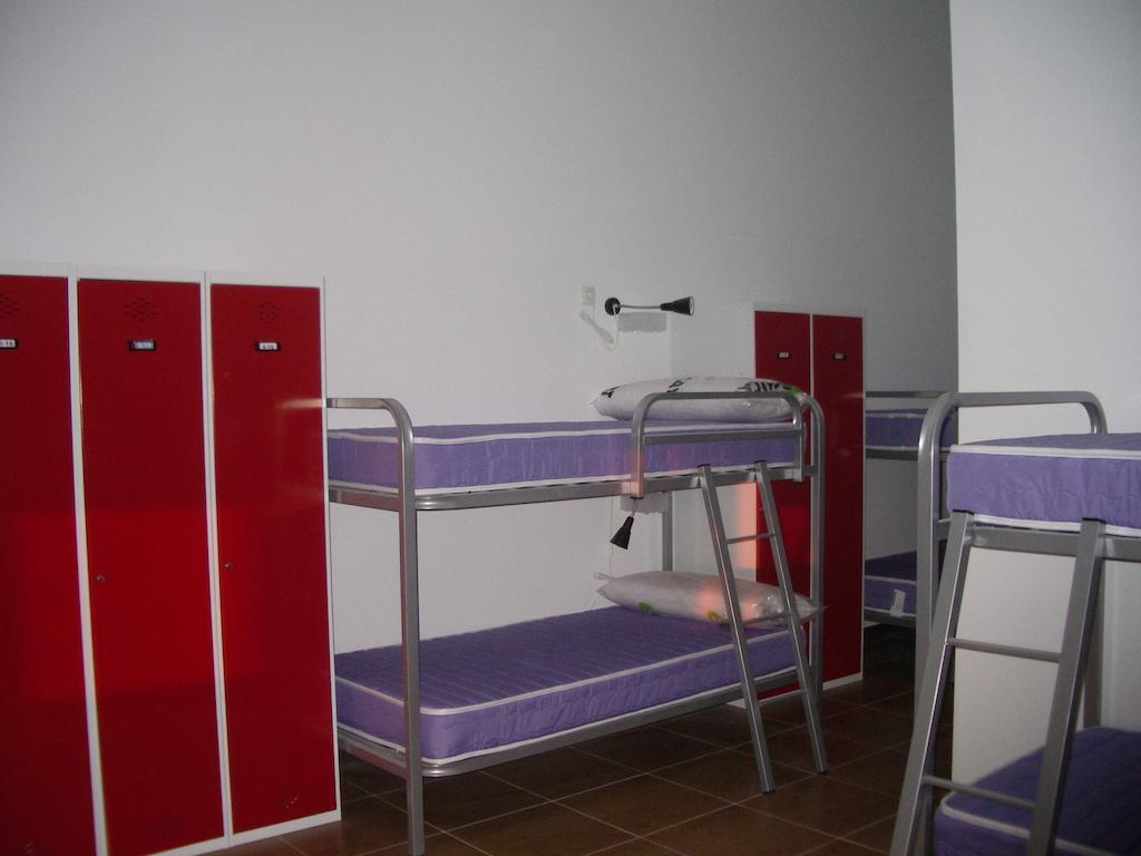 Hostel El Castillo Aninon Стая снимка
